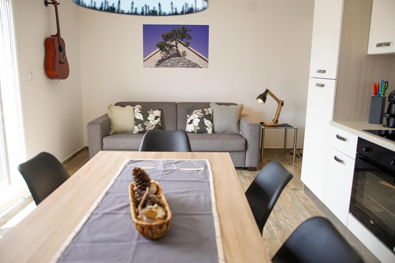Kaprije Apartmani Tina I Ena Buitenkant foto