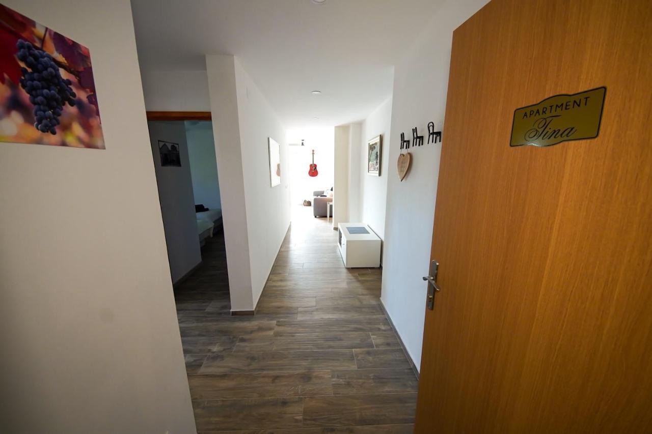 Kaprije Apartmani Tina I Ena Buitenkant foto